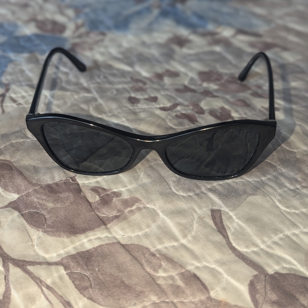 Prada Made In Italy VPR 11X Women's Sunglasses - Picture 5 of 6